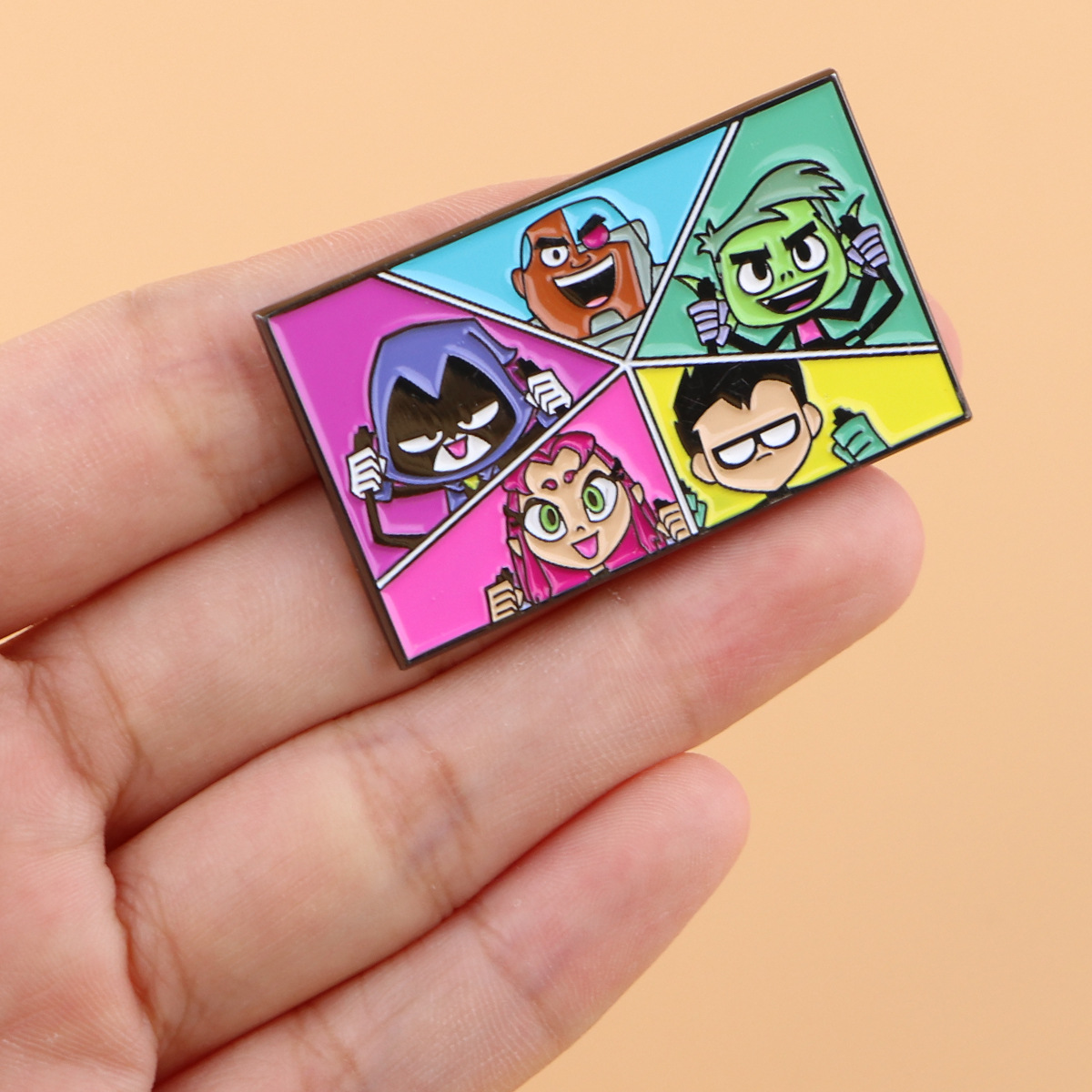 Novo Broche de Esmalte da Equi - Tuxedo Lapel Pin avaliação e preço